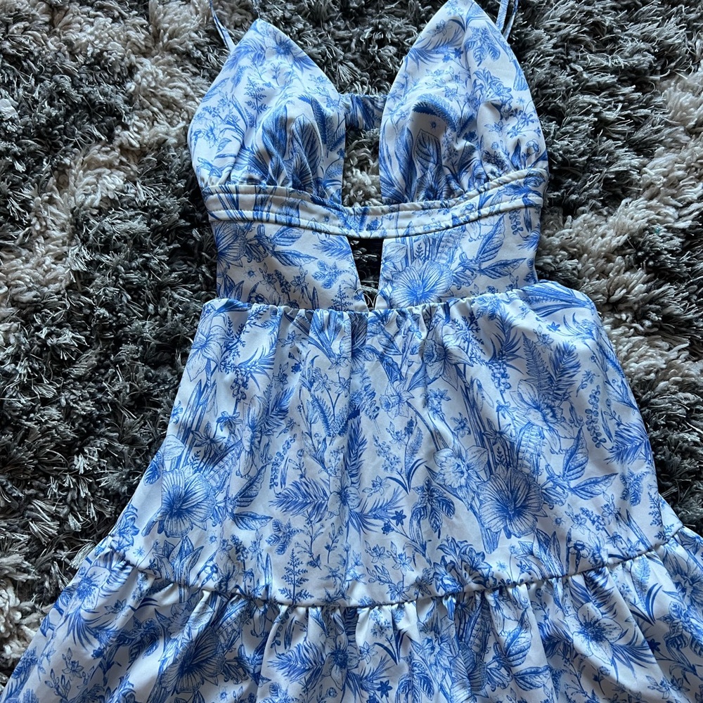 Amazon Blue and White Floral Backless Dress